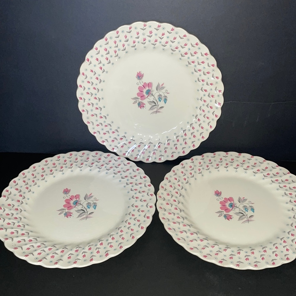 Myott Olde Chelsea Miniature 3 Dinner Plates 9” England Vintage Shabby Chic
